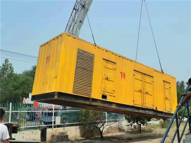 贡井300KW柴油发电机组油耗是多少？